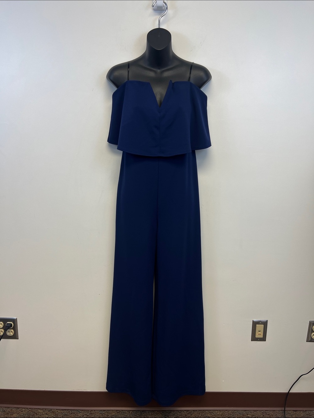 Lulus Women's Strapless Navy Blue Long Jumper with V-neck Empire waist Size L